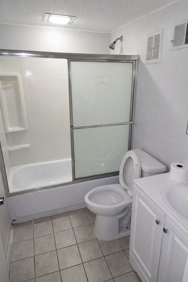 Foto del edificio - 426-426 W Washington Ave