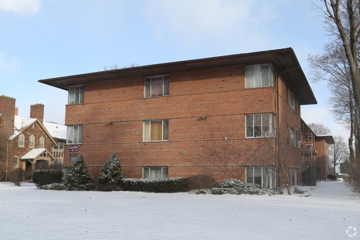 688 East Ave, Rochester, NY 14607 Apartments in Rochester, NY