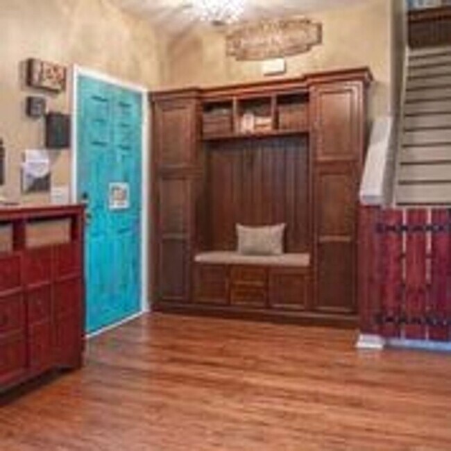 Foto del edificio - 3 Bedroom/2 bathroom coming soon to  Lebanon