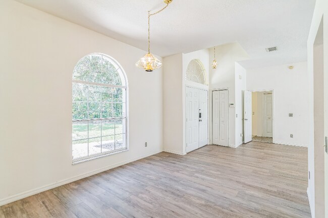 Foto del edificio - 4428 White Oak Cir