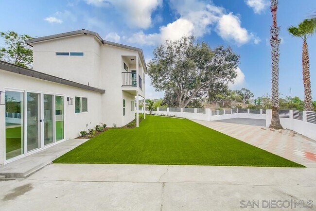 Building Photo - 6201 Romo St