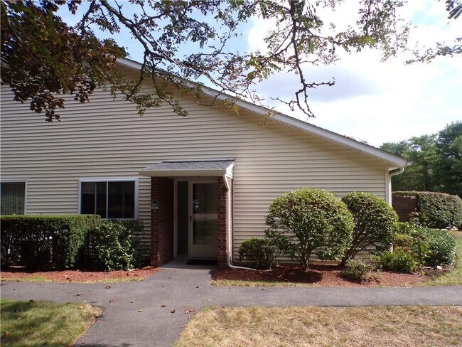 Foto del edificio - 882 Halifax Dr