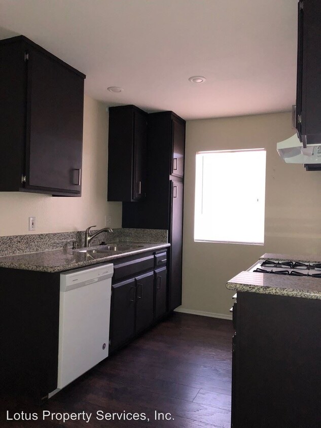 Building Photo - 11741 Colima Rd