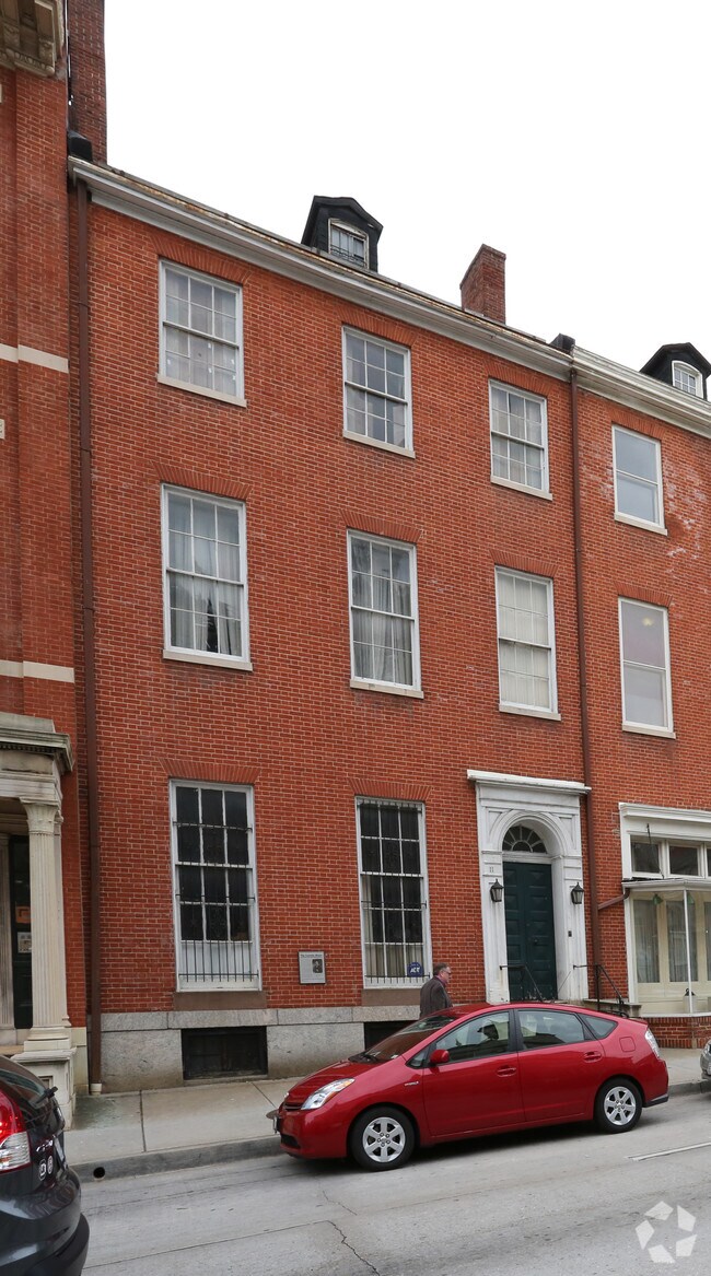 Building Photo - 11 W Mulberry St