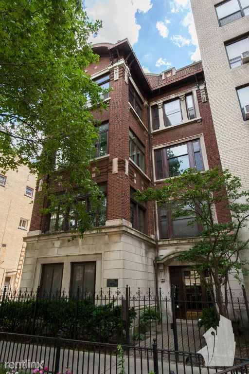 Building Photo - 435 W Wellington Ave