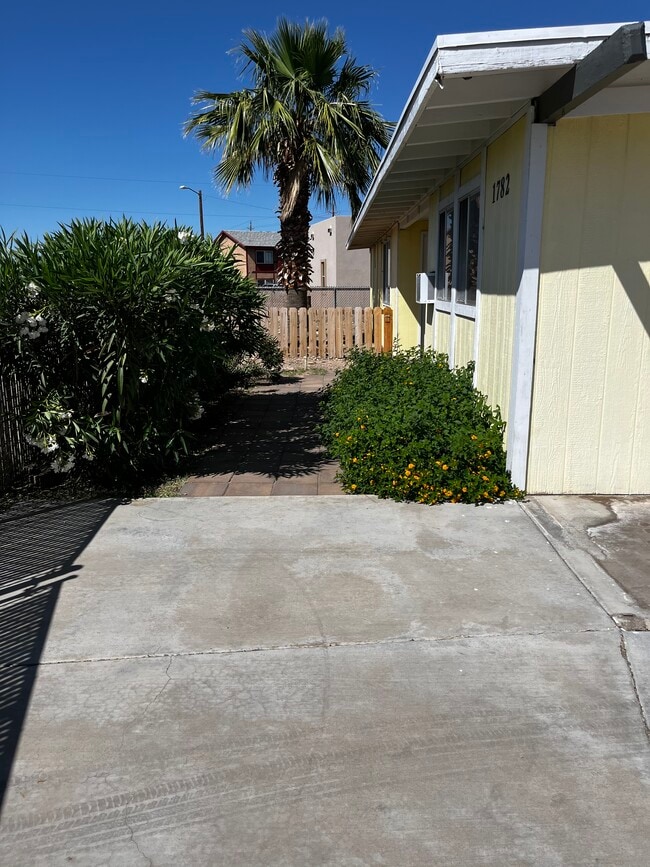 Building Photo - 1782 Rio Grande Rd