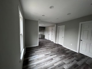 Building Photo - 917 7th Ave S