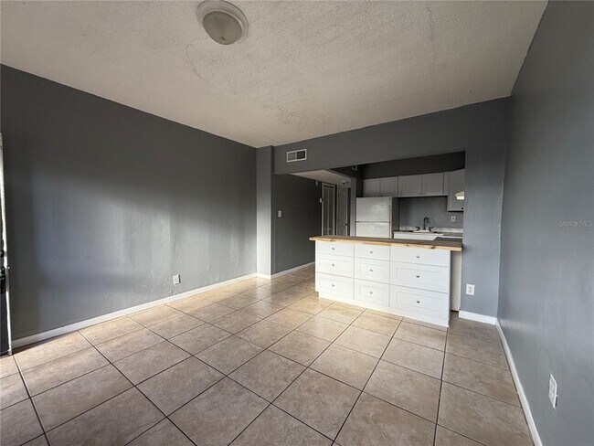 Foto del edificio - 8923 N 40th St
