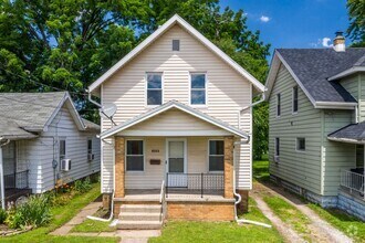 Building Photo - 1646 Shady Dr