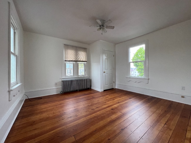 Foto del edificio - 4798 Steele Ave