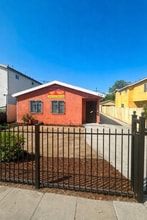 Building Photo - 327 E 106th St