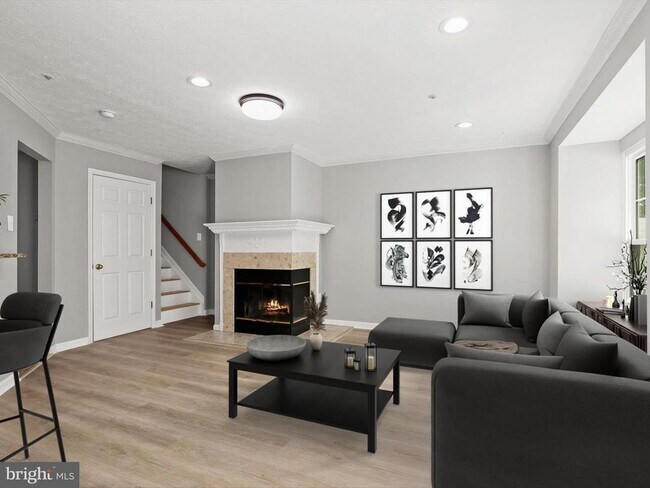 Foto del edificio - 4244 Maple Path Cir