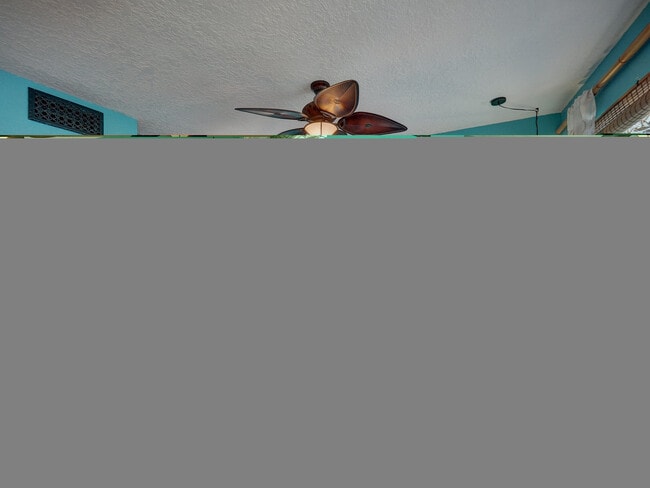 Building Photo - 15209 Leeward Dr