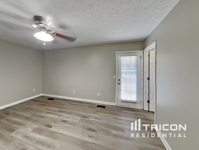 Foto del edificio - 3009 Blackwood Dr