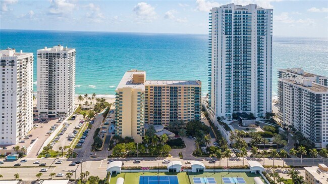 Foto del edificio - 2501 S Ocean Dr