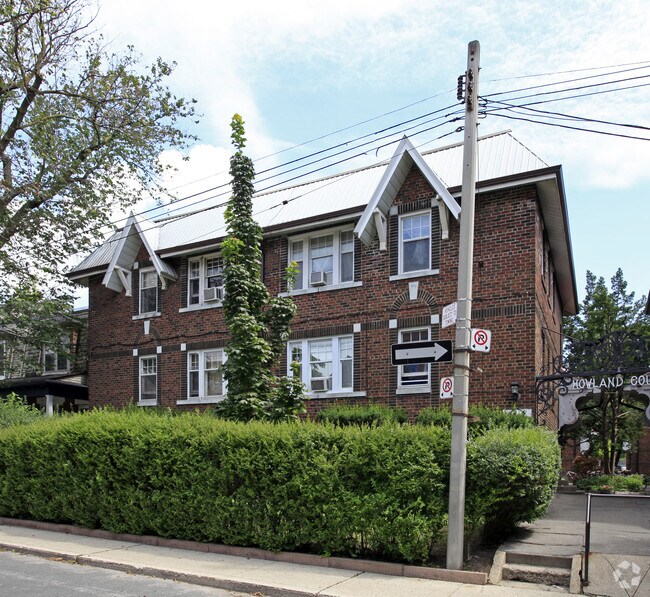 Howland Court 245 Howland Ave Toronto, ON