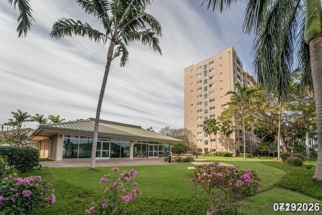 Foto del edificio - $2,500 / 2br - 2 BED 1 BATH CONDO IN PLANTATION TOWN APTS