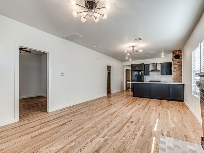 Foto del edificio - 828 NW 32nd St