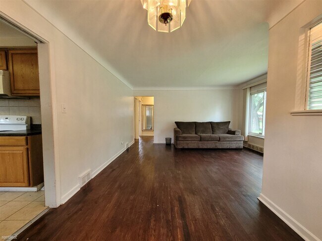 Building Photo - 3 br, 2 bath House - 22130 Gardner St