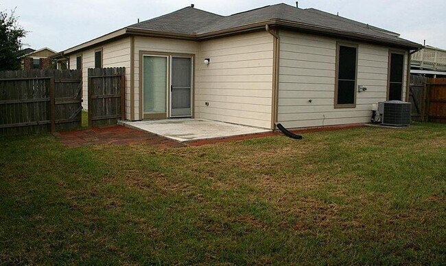 Building Photo - 18302 Tupper Bend Ln