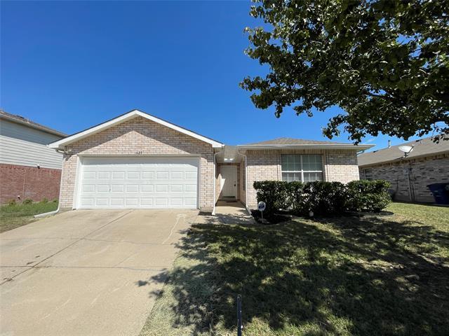 Primary Photo - 625 Spillway Dr