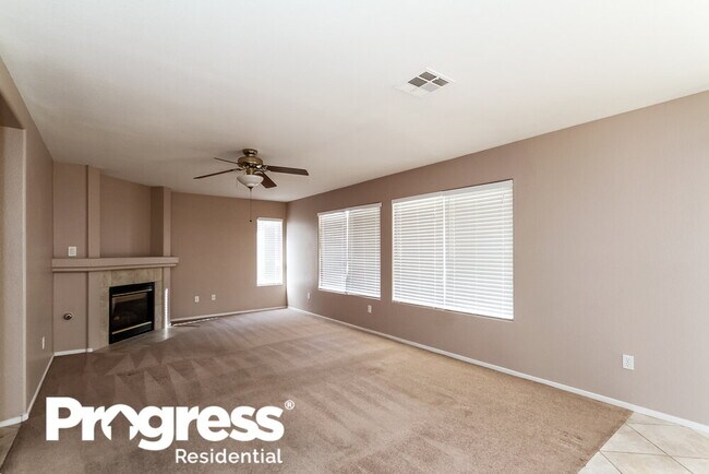 Building Photo - 1113 Pincay Dr
