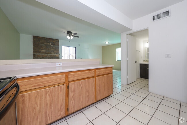 Building Photo - 136 E Pastime Rd