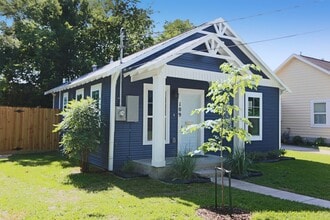 Building Photo - 109 Harris Ct