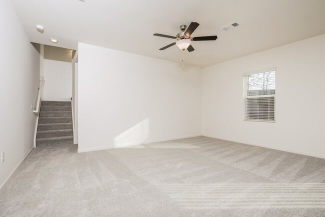 Building Photo - 292 Babbling Brk Dr