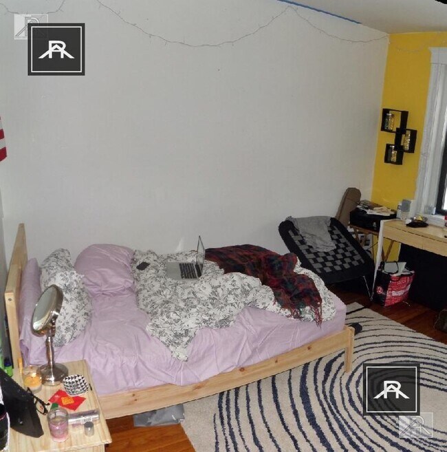 Foto del edificio - 4 bedroom in Brighton MA 02135