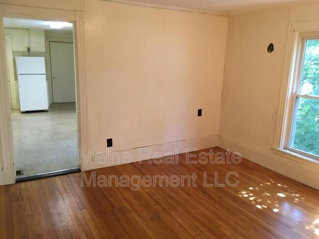 Foto del edificio - 2325-25 Spring St