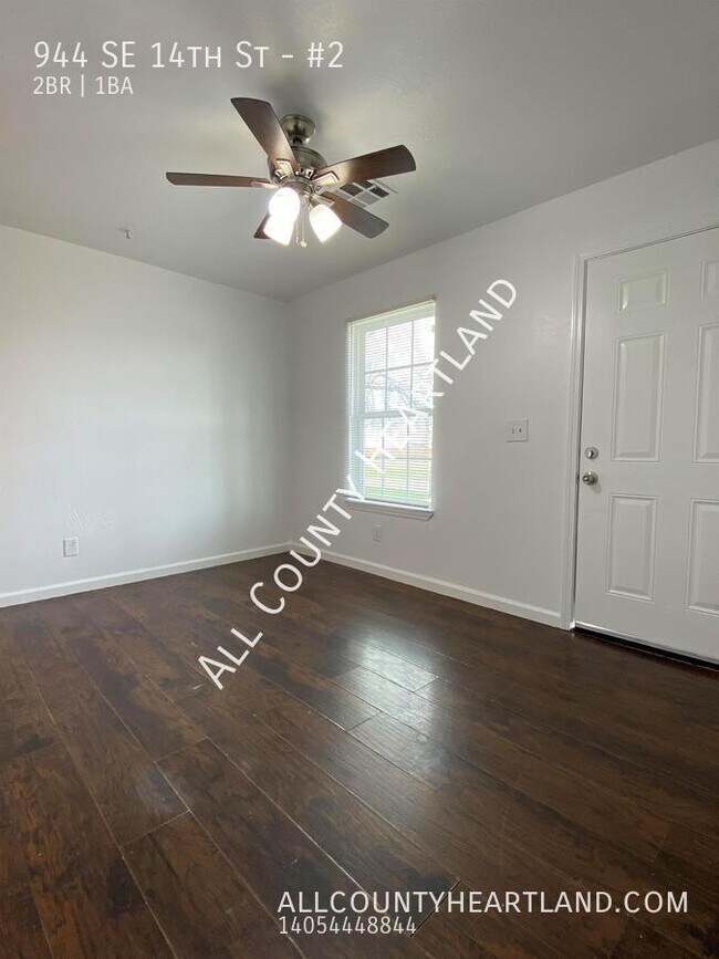 Foto del edificio - 944 SE 14th St