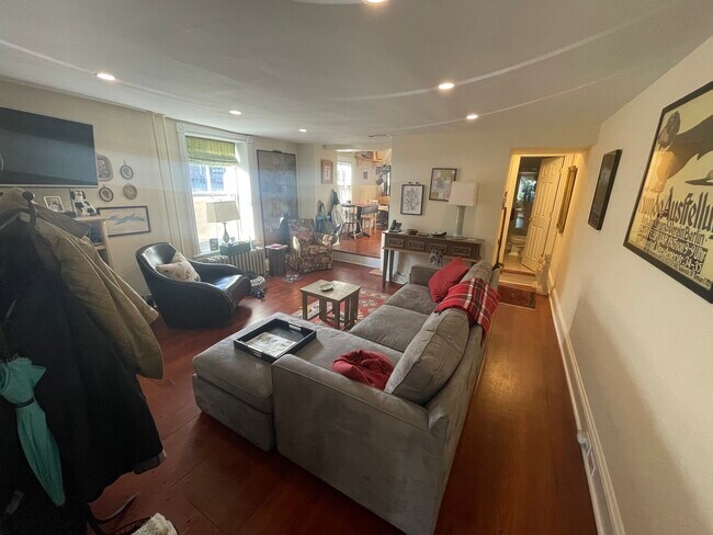 Foto del edificio - 8409 Germantown Ave