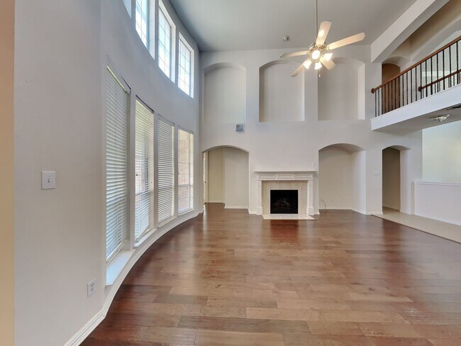 Foto del edificio - ENCHANTING 5 BEDROOM IN FRISCO!