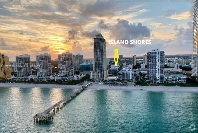 Building Photo - 2903 N Miami Beach Blvd