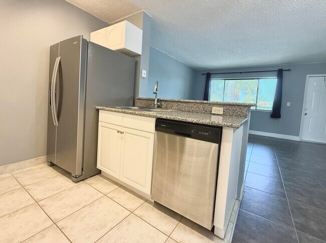 Foto del edificio - 1625 Meadows Cir