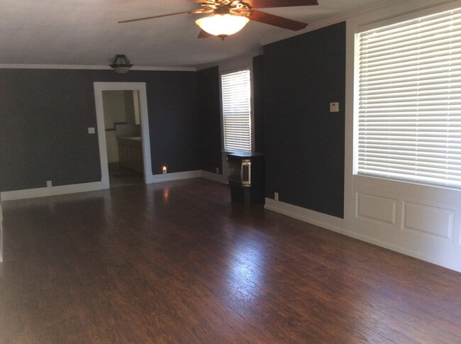 Foto del edificio - 1304 8th St