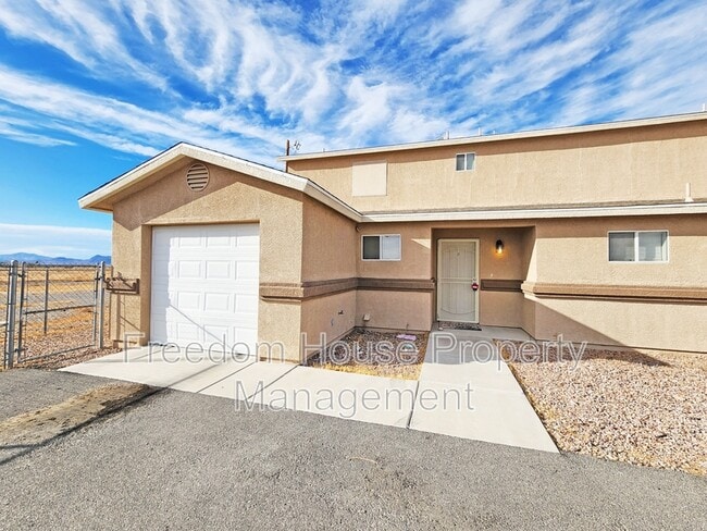 Foto del edificio - 200 S Mount Charleston Dr E