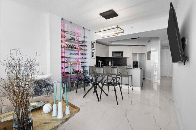 Foto del edificio - 480 NE 30th St