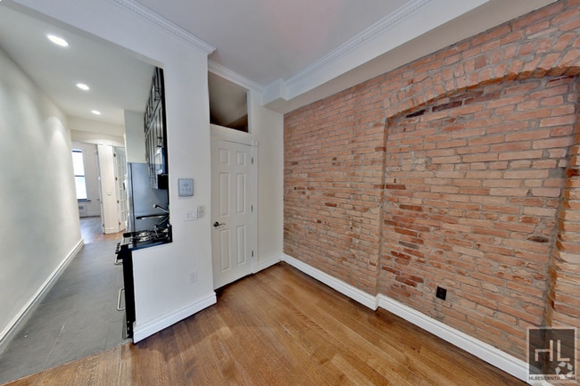 Building Photo - W 51ST ST.