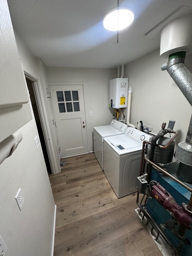 Foto del edificio - 2629 Dodge Ave