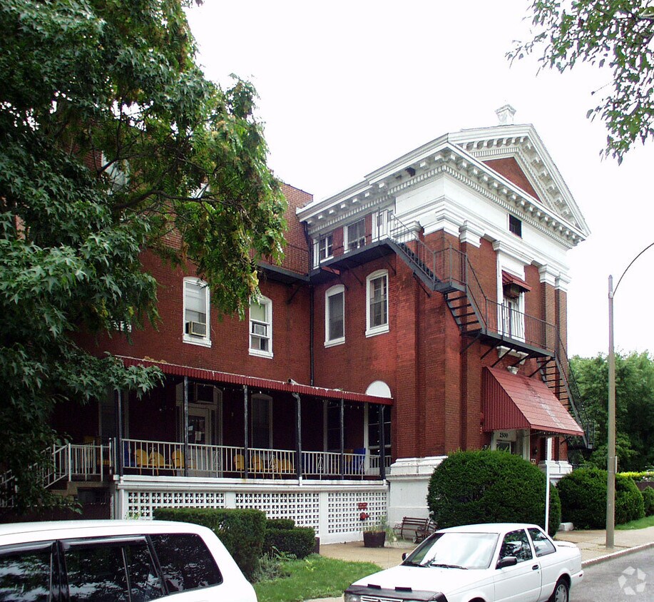 Primary Photo - Cloisters Apartments