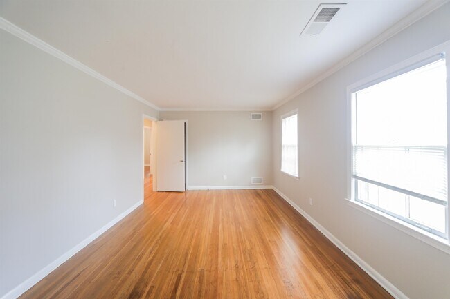 Foto del edificio - 1756 Dorrie Ln
