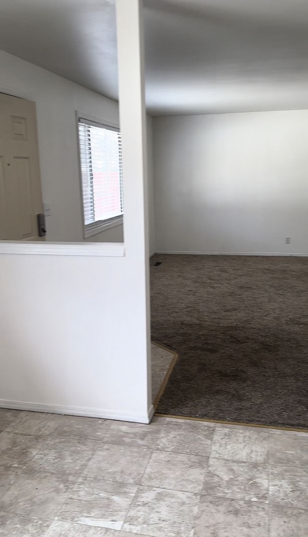 Building Photo - Walk to Class! BSU Two Bedroom Duplex Avai...