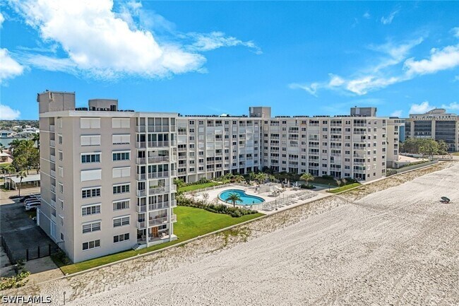 Building Photo - 3443 Gulf Shore Blvd N