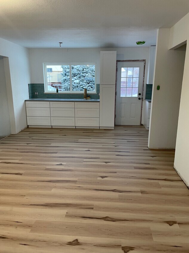 Foto principal - 5262 E Dartmouth Ave