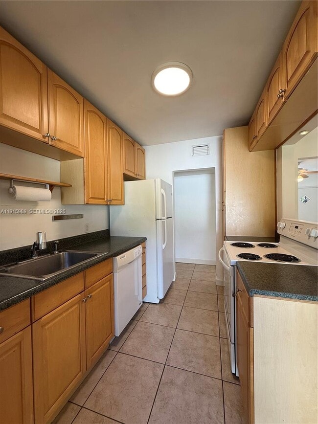 Foto del edificio - 6141 SW 47th St