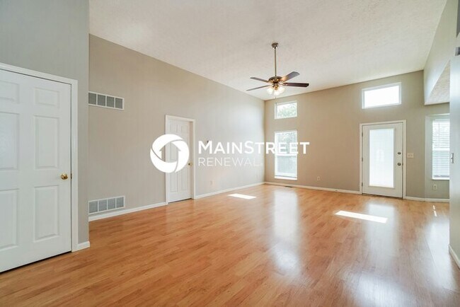 Foto del edificio - 3 Bedroom Pet-Friendly Home in Columbus, O...