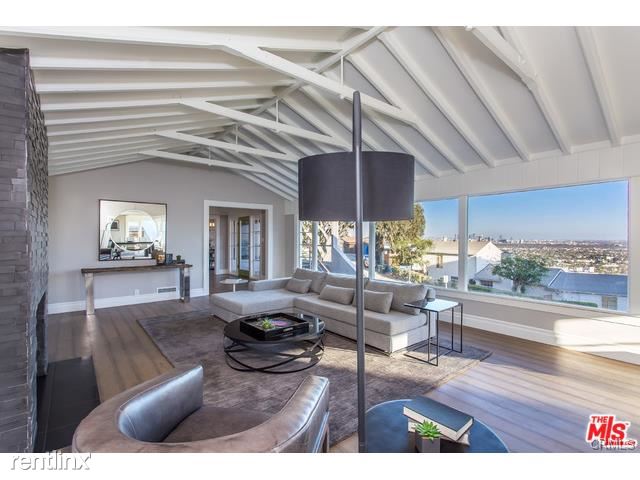 Foto del edificio - 8501 Hedges Pl