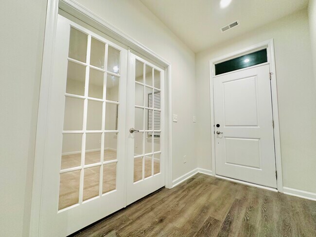 Building Photo - 1128 Spring Meadow Way